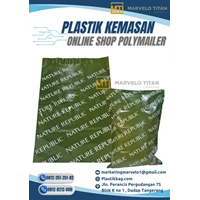 Custom Glossy Plastic Packaging for Beauty Clinics & Pharmacies